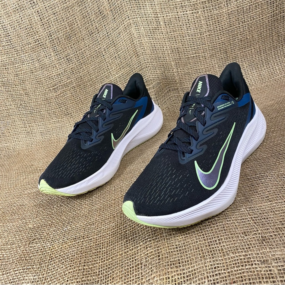 Nike Zoom  Running Shoe WinFlo Black Blue Size 9.5
